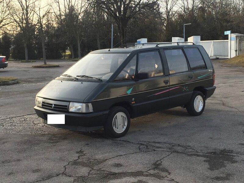 Grau Gebraucht 1990 Renault Espace Van / Kleinbus | 5.450 € - Bild 1/4
