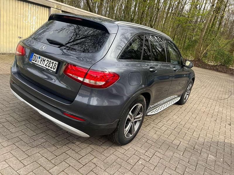 Gebraucht Mercedes GLC250 204 PS (150 kW) 2015 Grau SUV