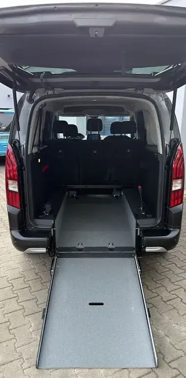 Gebraucht Peugeot Rifter GT-line 131 PS (96 kW) 2021 Grau Van / Kleinbus