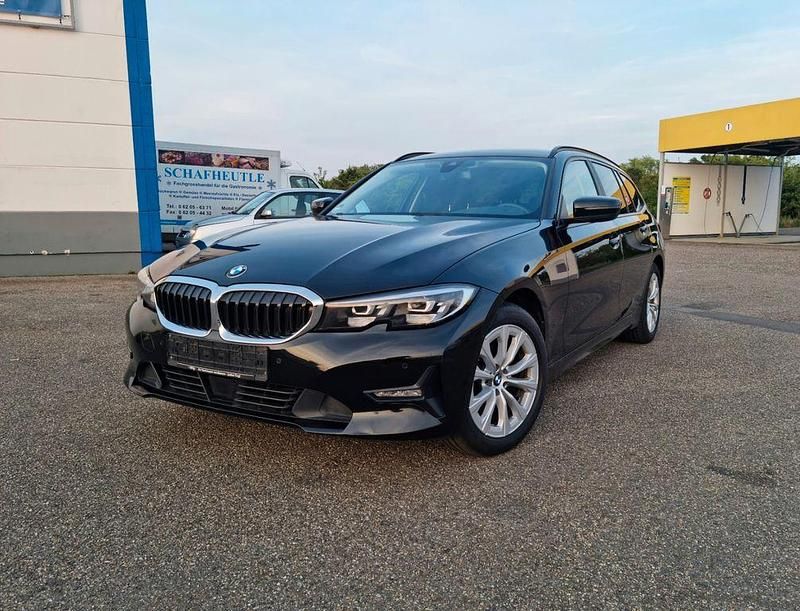 Gebraucht BMW 320 Advantage 190 PS (139 kW) 2020 Schwarz Kombi