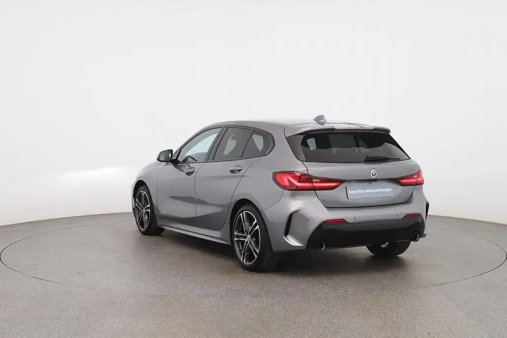 Gebraucht BMW 120 M Sport 190 PS (139 kW) 2022 Grau Kleinwagen