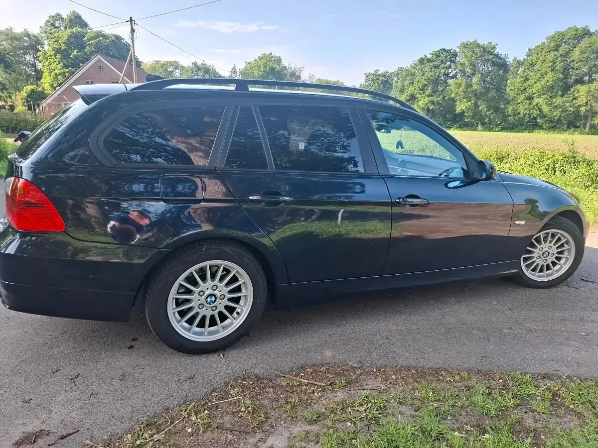 Gebraucht BMW 318 129 PS (94 kW) 2007 Kombi