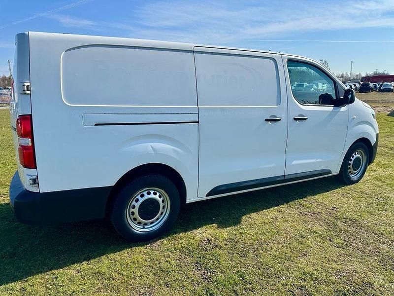 Gebraucht Toyota Proace 122 PS (89 kW) 2020 Weiß Van / Kleinbus