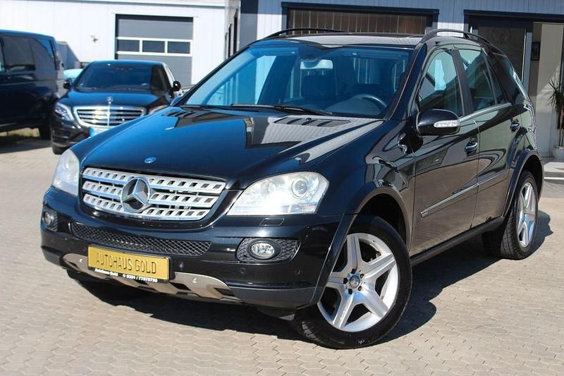 Gebraucht Mercedes ML320 224 PS (164 kW) 2007 Schwarz SUV