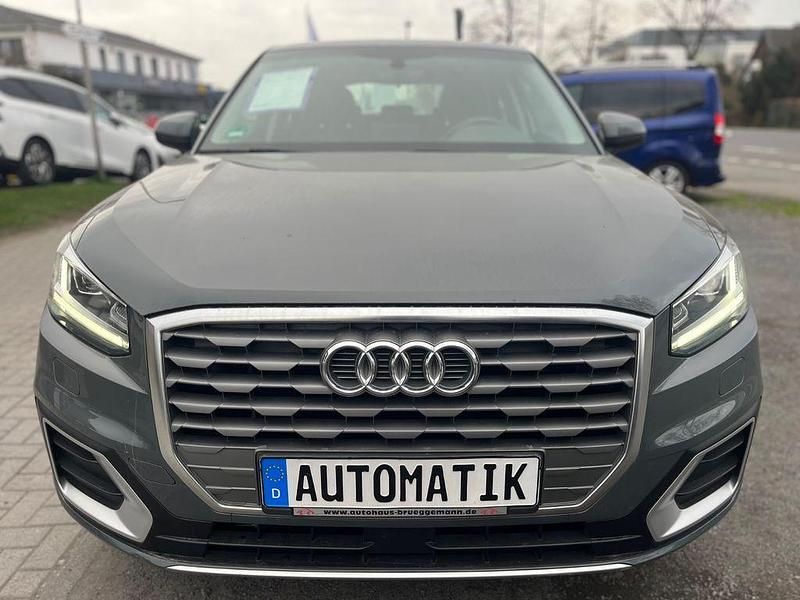 Gebraucht Audi Q2 Sport 150 PS (110 kW) 2018 Nanograu SUV