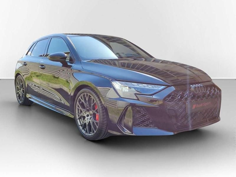 Neu Audi RS3 Sportback Sport 400 PS (294 kW) 2025 Mythosschwarz metallic Kleinwagen