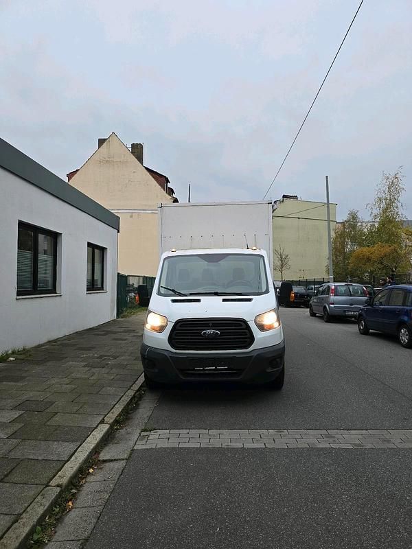 Weiß Gebraucht 2017 Ford Transit | 14.700 € - Bild 1/4