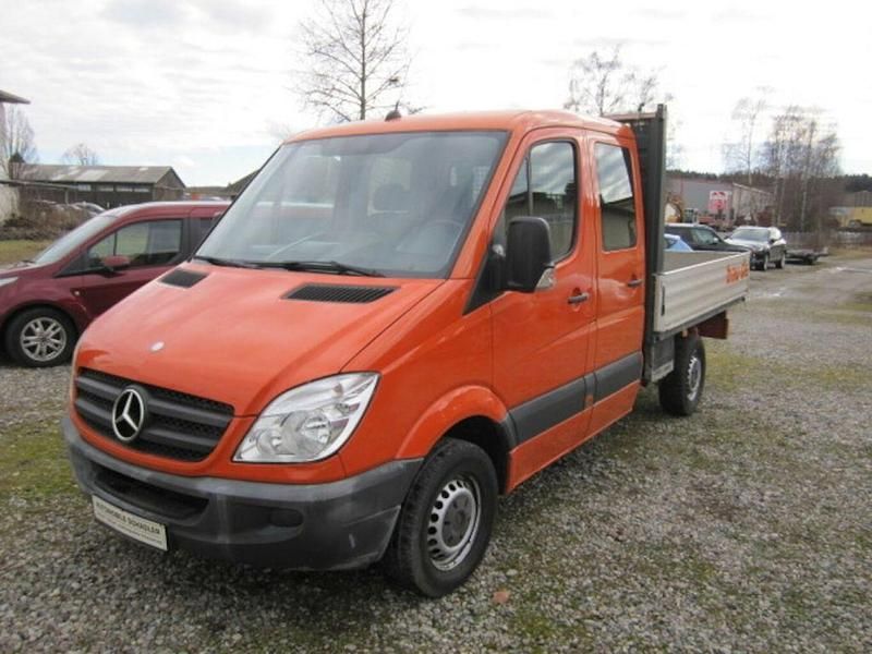 Gebraucht Mercedes Sprinter 163 PS (119 kW) 2013 Rotorange 86 Van