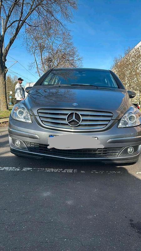 Gebraucht Mercedes B170 116 PS (85 kW) 2007 Grau Van / Kleinbus