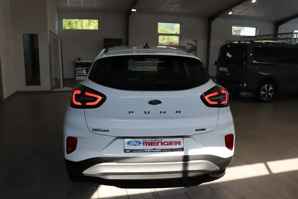 Używany Ford Puma Titanium 125 KM (91 kW) 2022 Biały SUV