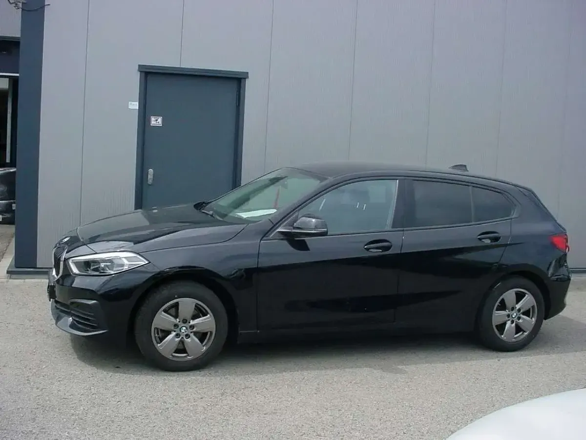 Gebraucht BMW 116 109 PS (80 kW) 2021 Schwarz Kleinwagen