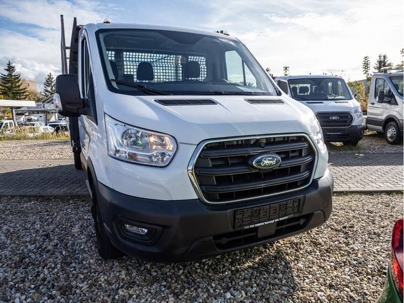 Gebraucht Ford Transit Trend 131 PS (96 kW) 2020 Weiss / frozen white Van
