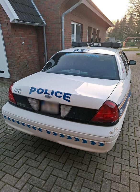 Gebraucht Ford Crown Victoria 253 PS (186 kW) 2007 Weiß Limousine