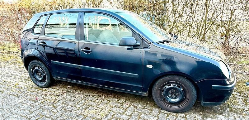 Gebraucht VW Polo 64 PS (47 kW) 2004 Schwarz Kleinwagen