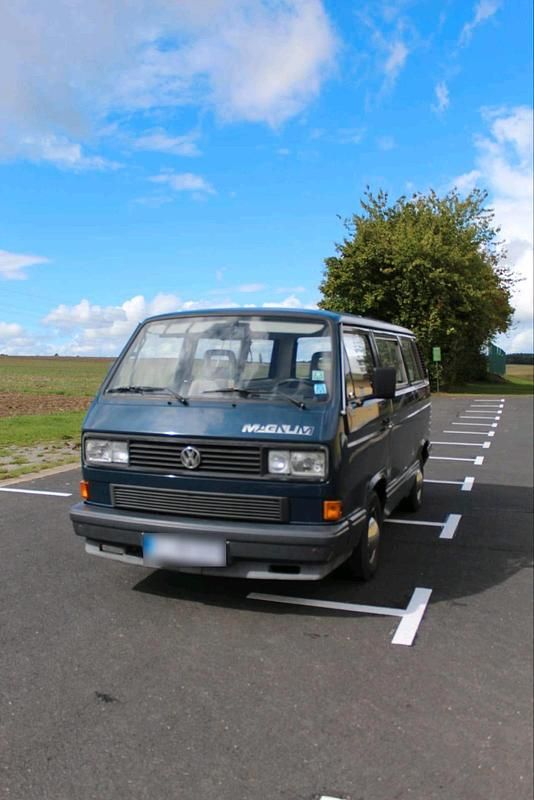 Usado VW Multivan 77 HP (56 kW) 1988 Azul Monovolume