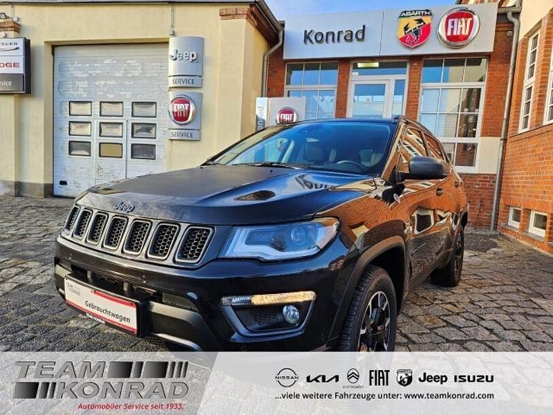Schwarz Gebraucht 2021 Jeep Compass Trailhawk SUV | 24.950 € (Fairer Preis) - Bild 1/4