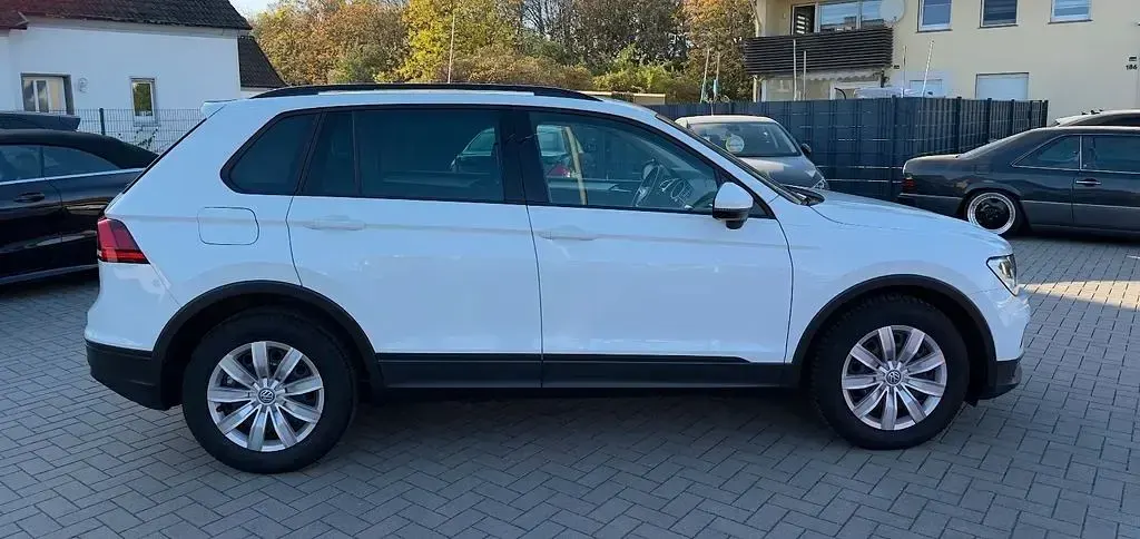 Gebraucht VW Tiguan Trendline 150 PS (110 kW) 2018 Weiß SUV