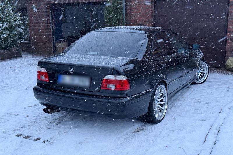 Gebraucht BMW 525 Lifestyle 192 PS (141 kW) 2002 Schwarz Limousine