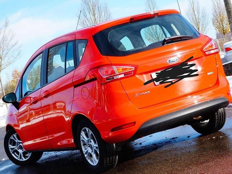Gebraucht Ford B-MAX SYNC Edition 101 PS (74 kW) 2013 Rot Van / Kleinbus