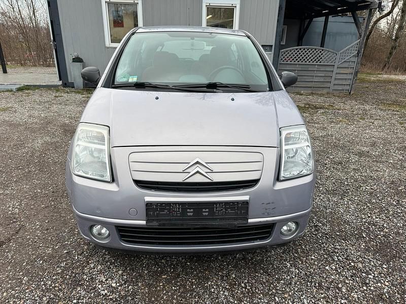 Gebraucht Citroën C2 73 PS (53 kW) 2003 Violet Kleinwagen