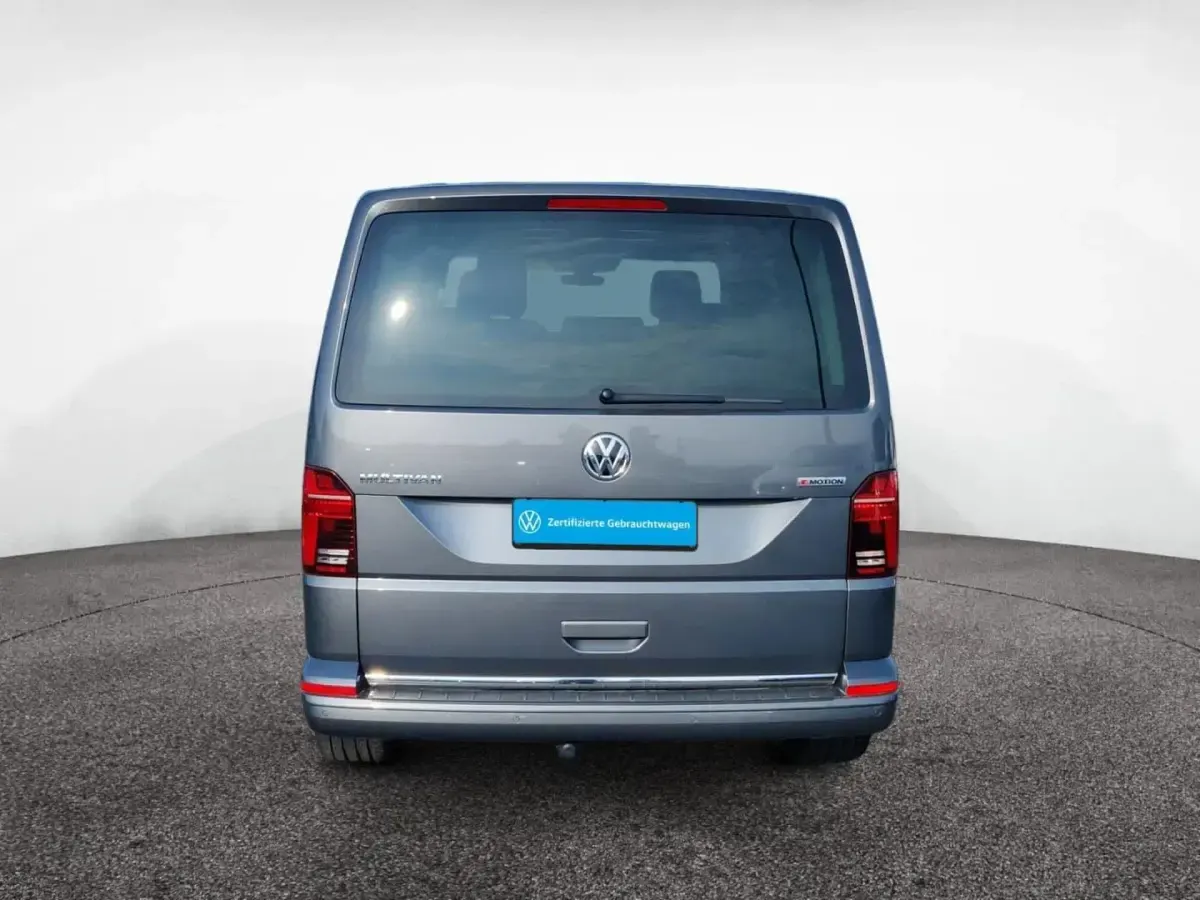 Second-hand VW Multivan Generation Six 204 CP (150 kW) 2022 Monovolum