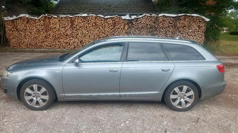 Grau Gebraucht 2006 Audi A6 Kombi | 4.000 € (Guter Preis) - Bild 1/4