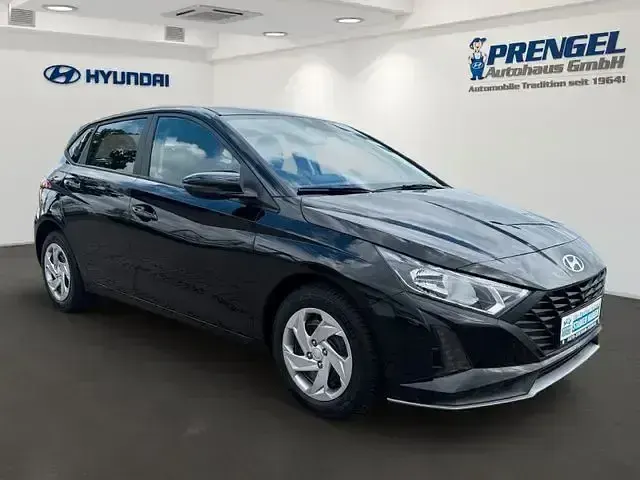 Gebraucht Hyundai i20 Select 79 PS (58 kW) 2025 Schwarz Kleinwagen