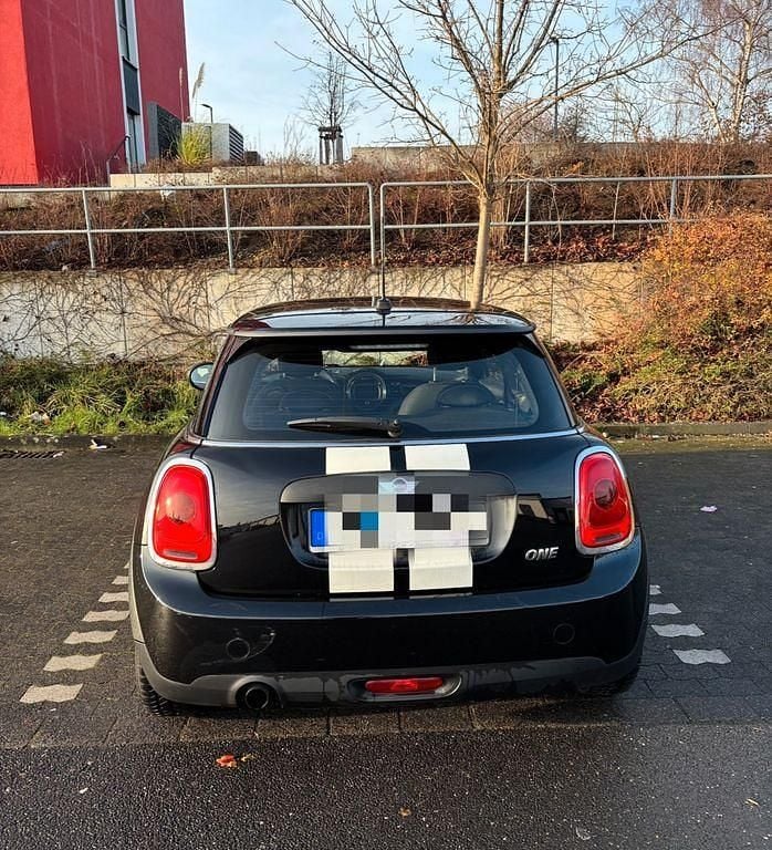 Gebraucht Mini ONE 75 PS (55 kW) 2016 Schwarz Kleinwagen