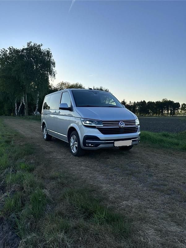 Gebraucht VW Multivan Generation Six 150 PS (110 kW) 2020 Silber Van
