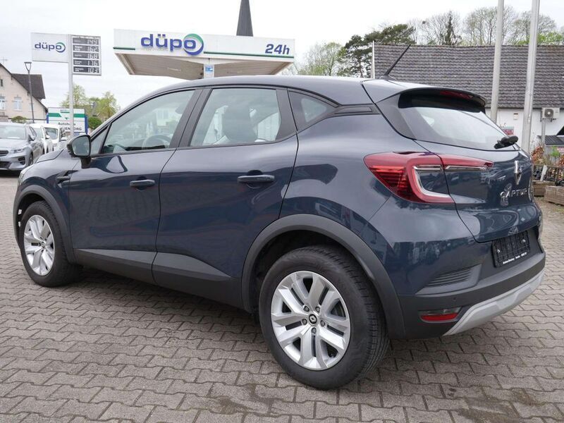 Gebraucht Renault Captur 140 PS (102 kW) 2022 Rauchig blau marine SUV