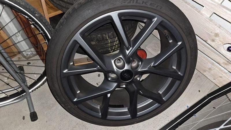 Gebraucht Ford Focus ST 190 PS (139 kW) 2019 Grau Limousine