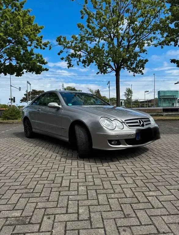 Gebraucht Mercedes CLK200 Elegance 184 PS (135 kW) 2008 Beige Coupé