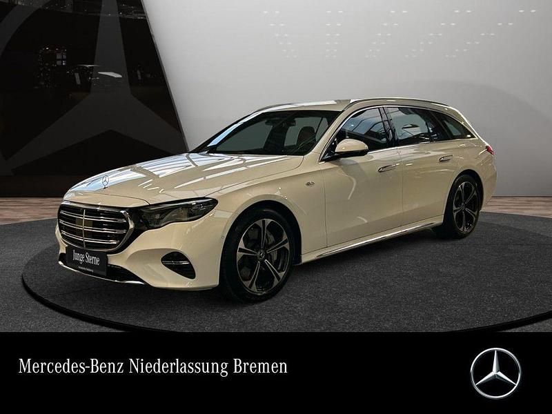 Weiß Gebraucht 2025 Mercedes E300 Premium Limousine | 53.990 € (Guter Preis) - Bild 1/3