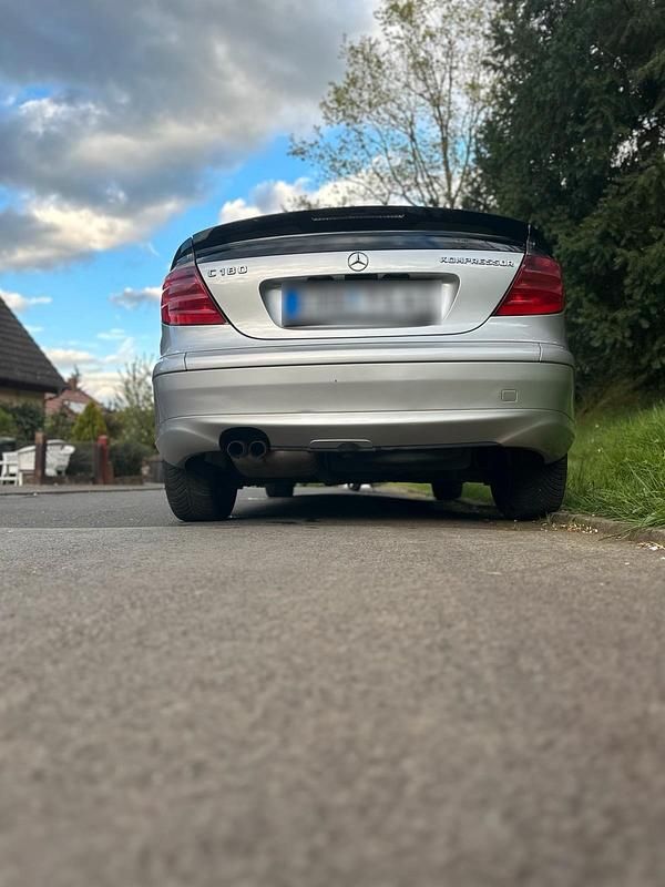 Gebraucht Mercedes C180 143 PS (105 kW) 2004 Silber Coupé