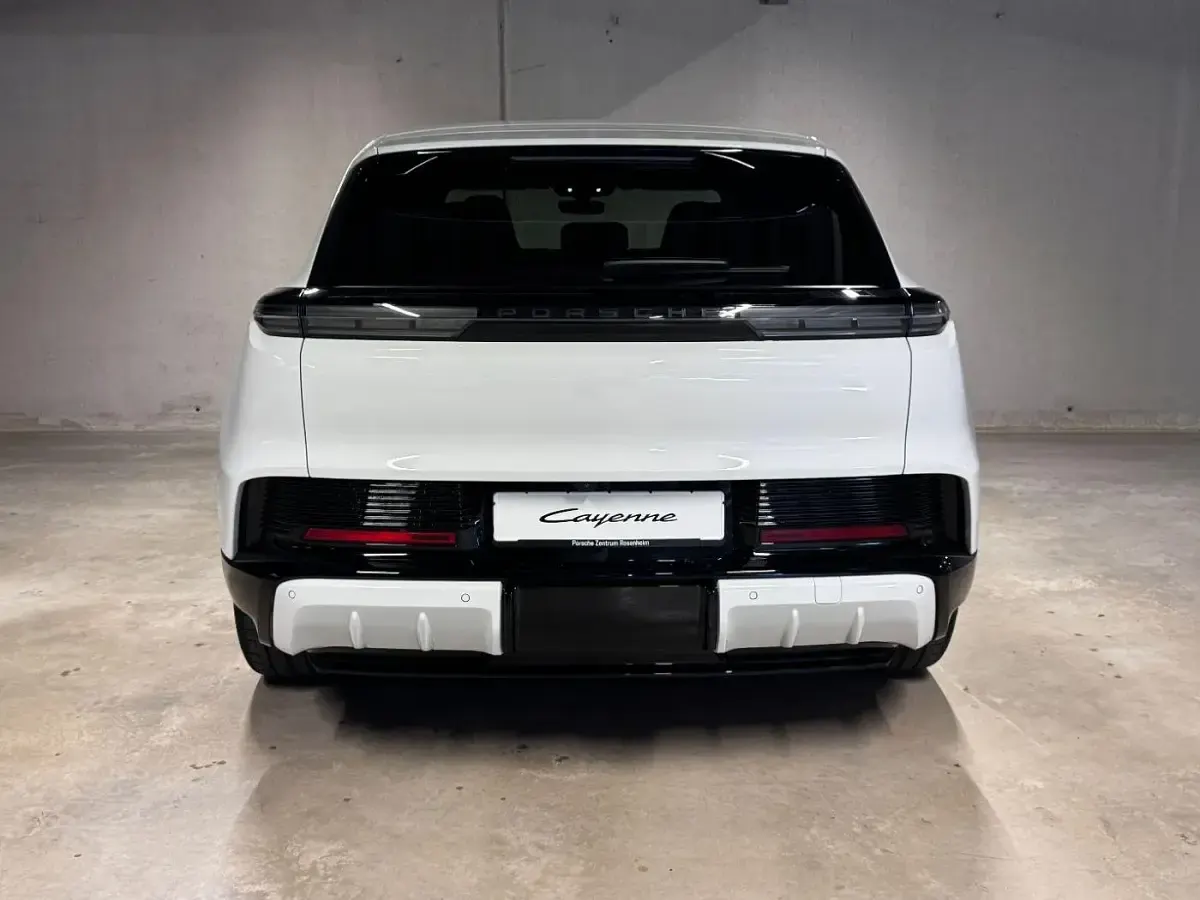 Gebraucht Porsche Cayenne Electric 325 kW (442 PS) 2025 Weiß SUV