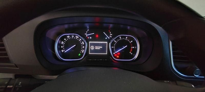 Second-hand Citroën Jumpy 122 CP (89 kW) 2018 Alb Monovolum