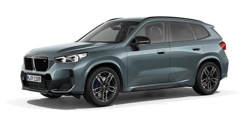 Grün Gebraucht 2024 BMW X1 Luxury Line SUV | 54.378 € (Etwas zu teuer) - Bild 1/4