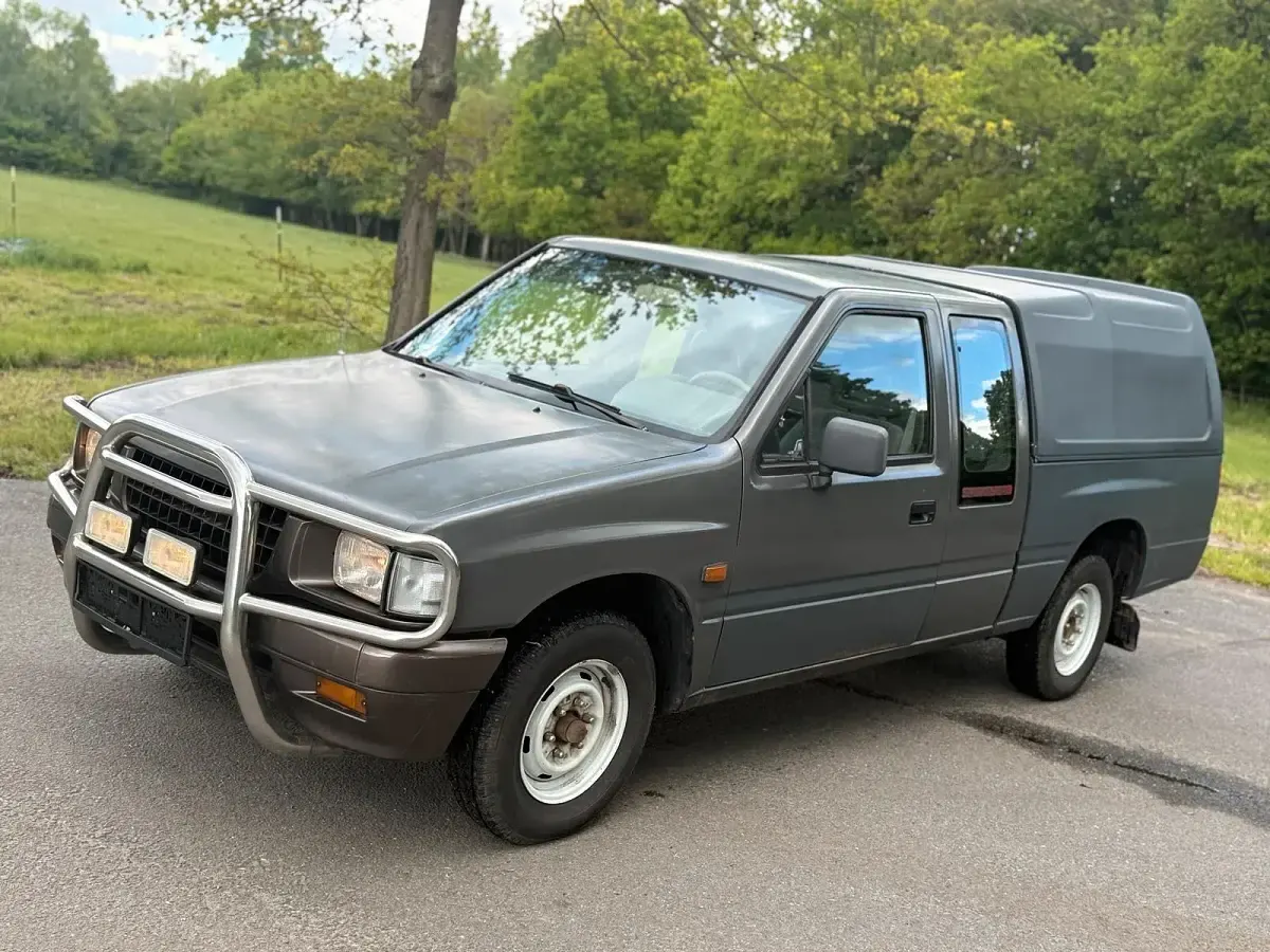 Używany Opel Campo 98 KM (72 kW) 1995 Szary Pickup