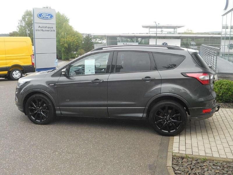 Gebraucht Ford Kuga ST-Line 242 PS (177 kW) 2018 Magneticgrau (metallic) SUV
