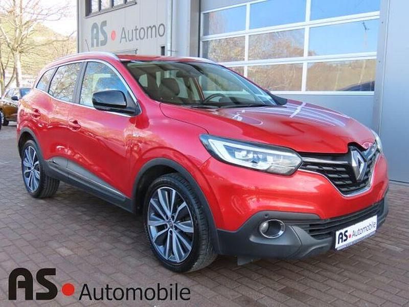 Rot Gebraucht 2017 Renault Kadjar Bose Edition SUV | 12.590 € (Fairer Preis) - Bild 1/4