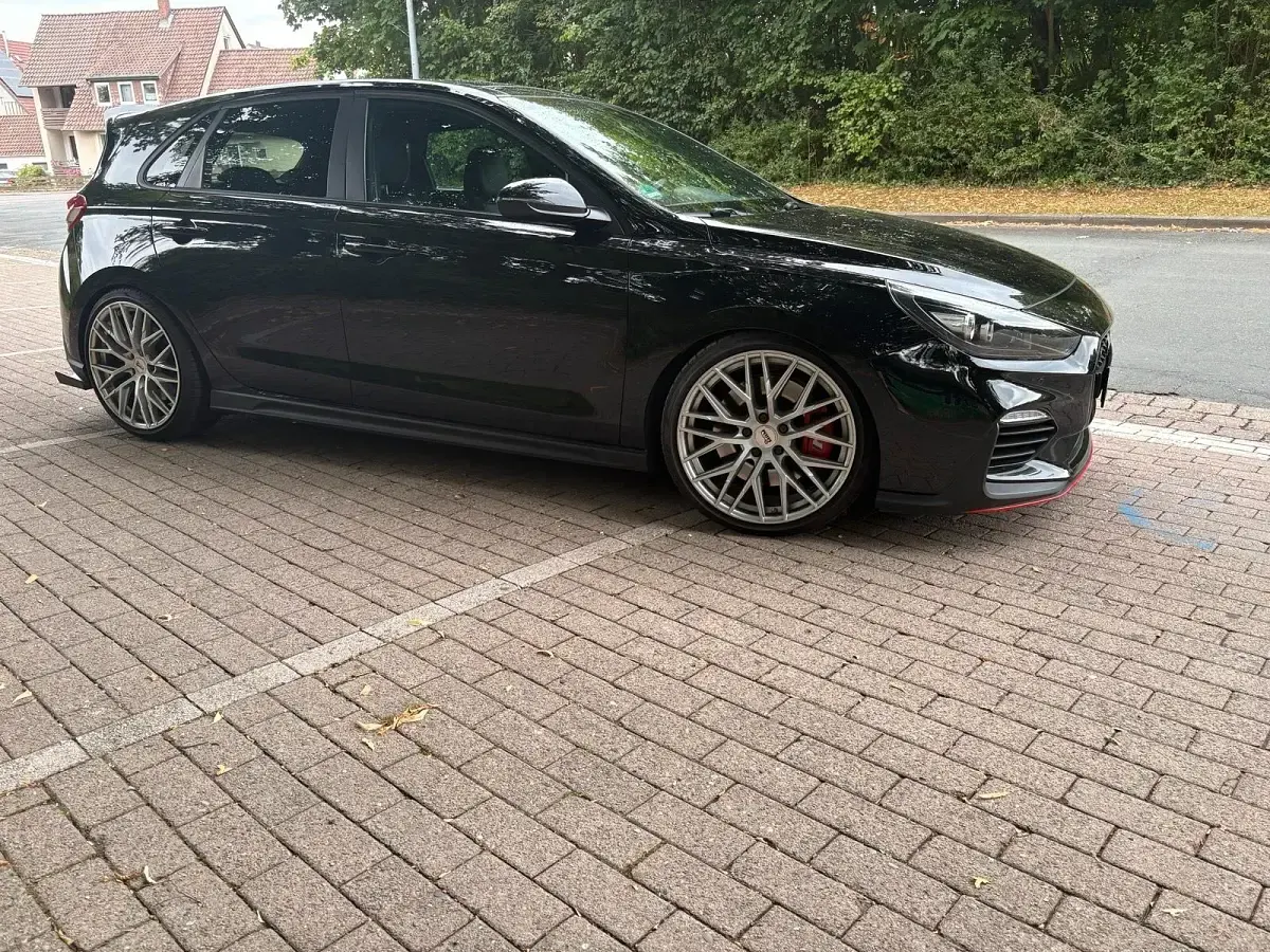 Gebraucht Hyundai i30 275 PS (202 kW) 2020 Schwarz Limousine
