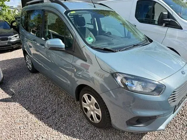 Gebraucht Ford Tourneo Courier 101 PS (74 kW) 2019 Blau Van / Kleinbus