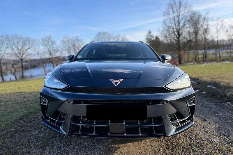 Gebraucht Cupra Leon VZ 333 PS (244 kW) 2025 Grau Kombi