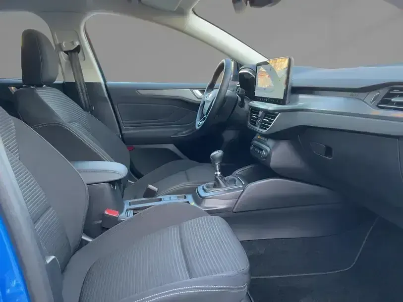 Gebraucht Ford Focus Titanium 125 PS (91 kW) 2024 Desert island blue metallic Limousine