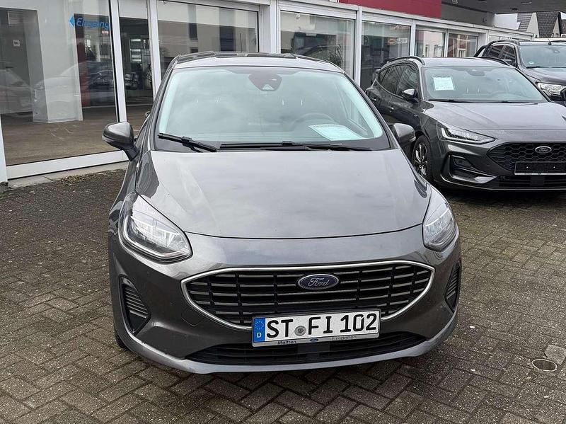 Gebraucht Ford Fiesta Titanium 101 PS (74 kW) 2023 Magneticgrau (metallic) Kleinwagen