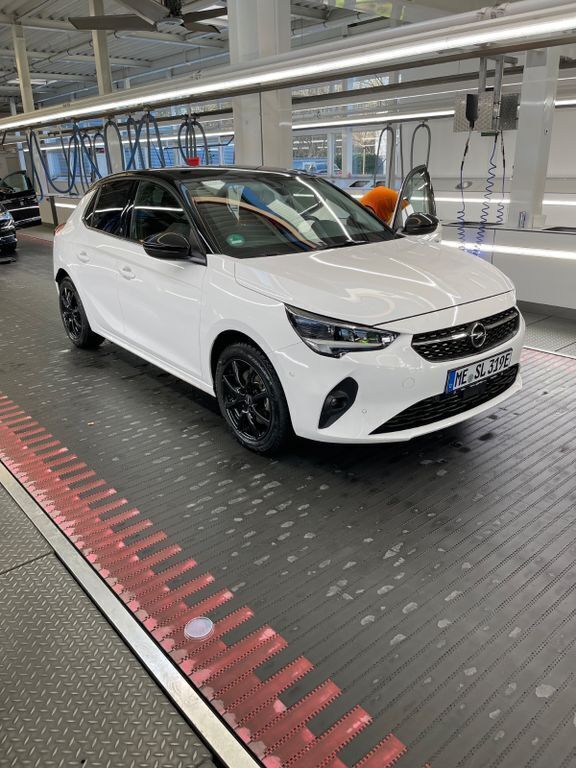 Weiß Gebraucht 2021 Opel Corsa-e GS Line Kleinwagen | 18.600 € (Teuer) - Bild 1/4