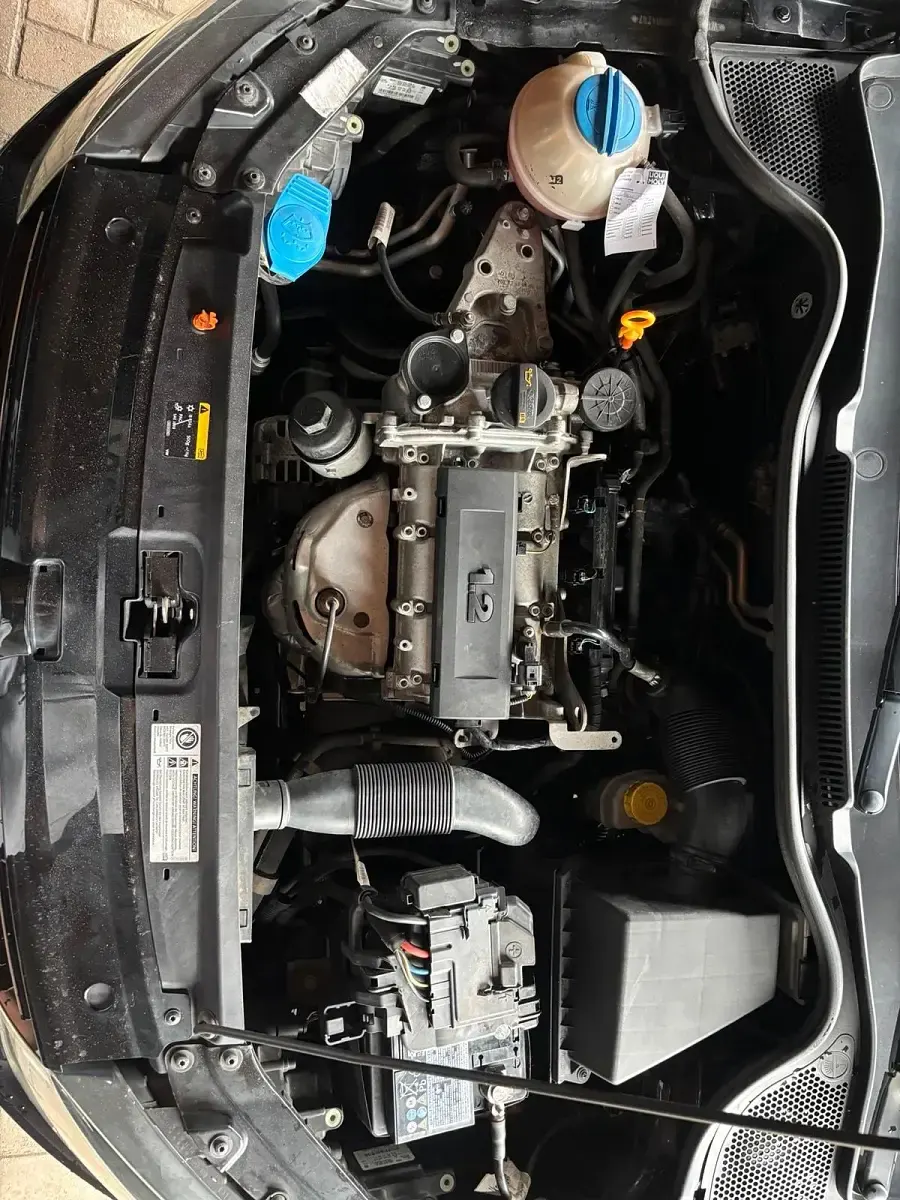 Gebraucht VW Polo Cross 69 PS (50 kW) 2013 Schwarz Kleinwagen