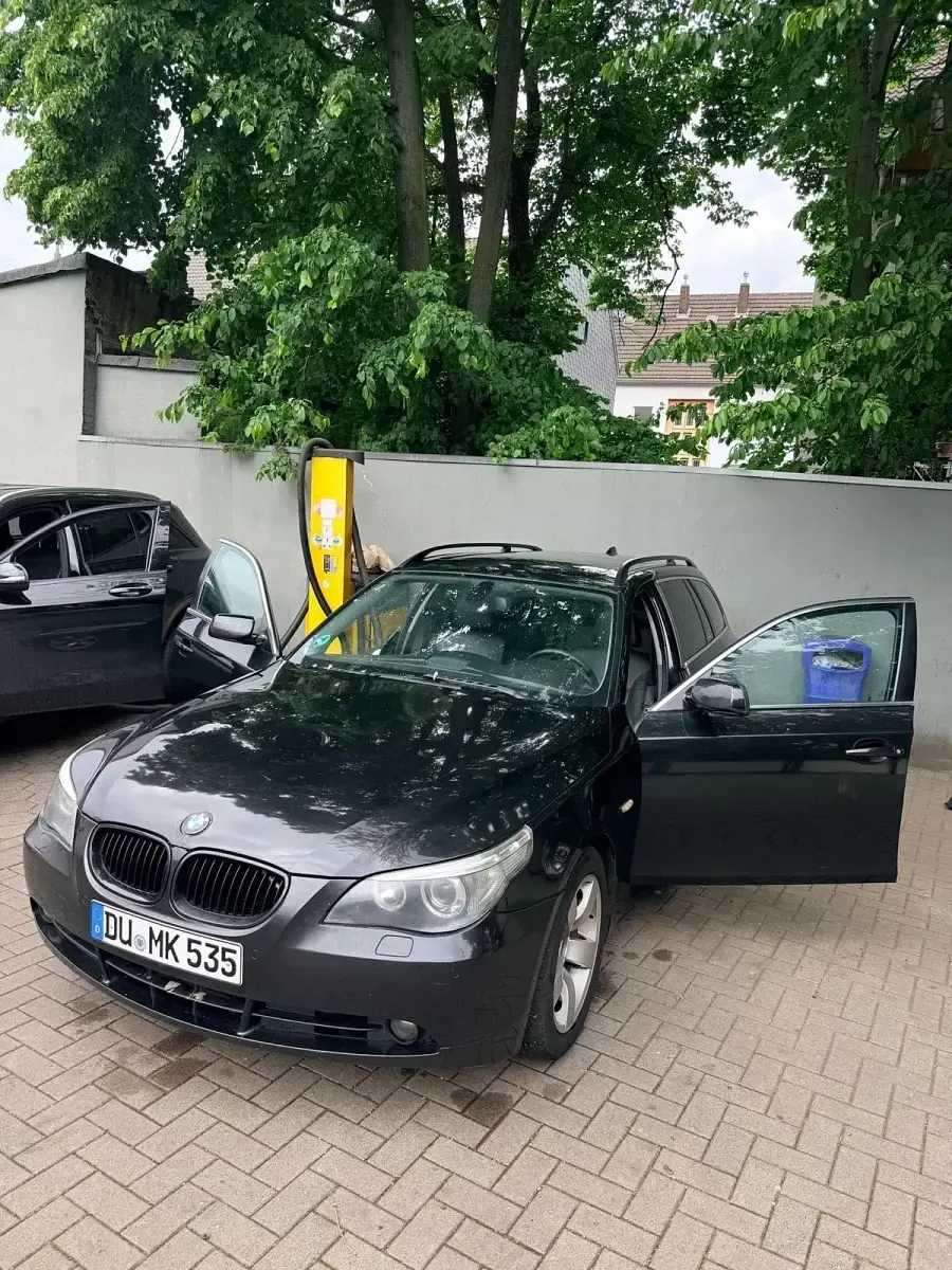 Gebraucht BMW 525 177 PS (130 kW) 2005 Schwarz Kombi