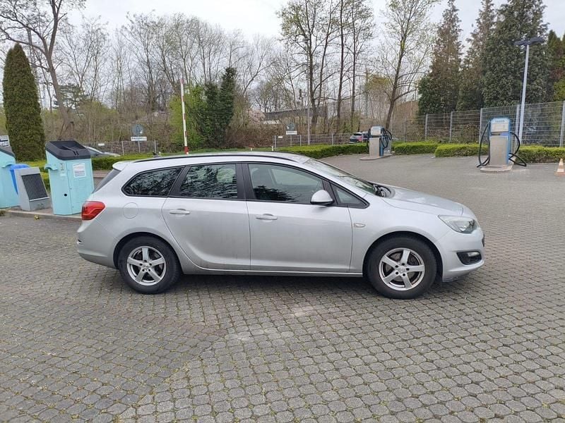 Gebraucht Opel Astra S 110 PS (80 kW) 2015 Silber Kombi