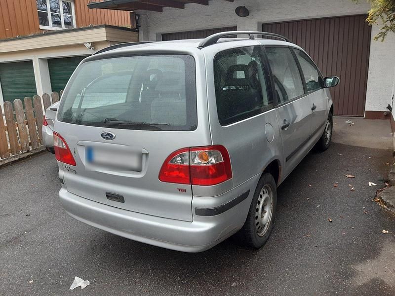 Gebraucht Ford Galaxy Trend 131 PS (96 kW) 2006 Silber Van / Kleinbus
